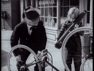 Frame at 56:40, shot 285
