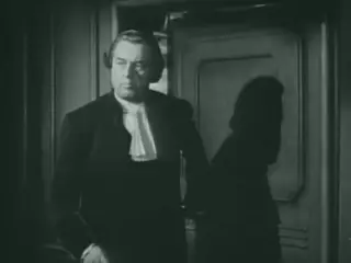 Frame at 32:05, shot 217