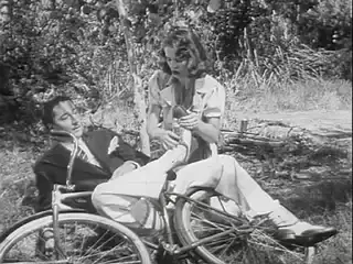 Frame at 30:21, shot 123