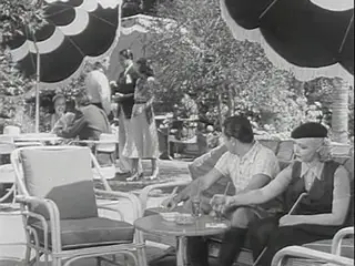 Frame at 32:05, shot 133