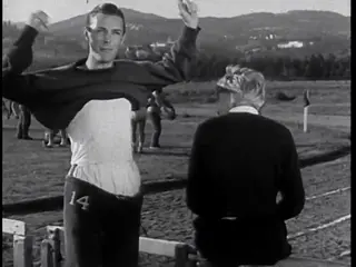 Frame at 4:42, shot 47