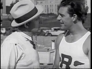 Frame at 33:04, shot 315