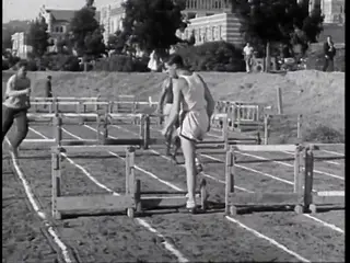 Frame at 34:13, shot 330