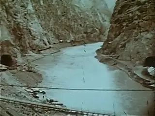 Frame at 5:01, shot 34